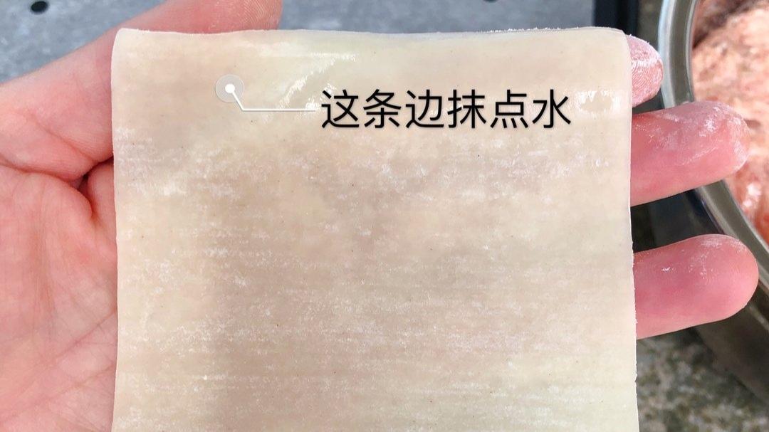 冻馄饨是冷水下锅还是热水下锅（煮冻馄饨冷水下锅还是热水下锅）